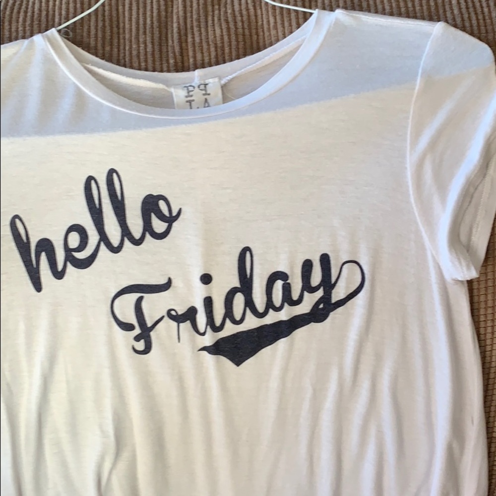 White shirt sleeve t shirt  loose fit- flows
